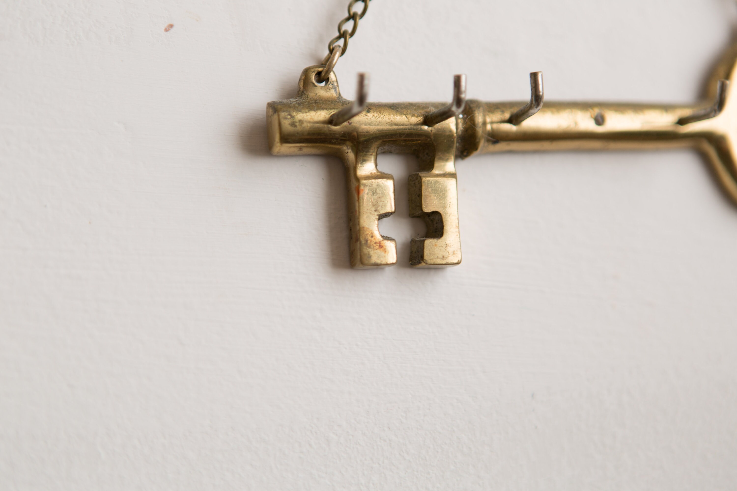 Brass Key Rack Vintage Necklace Holder with Hooks 4arm Gold