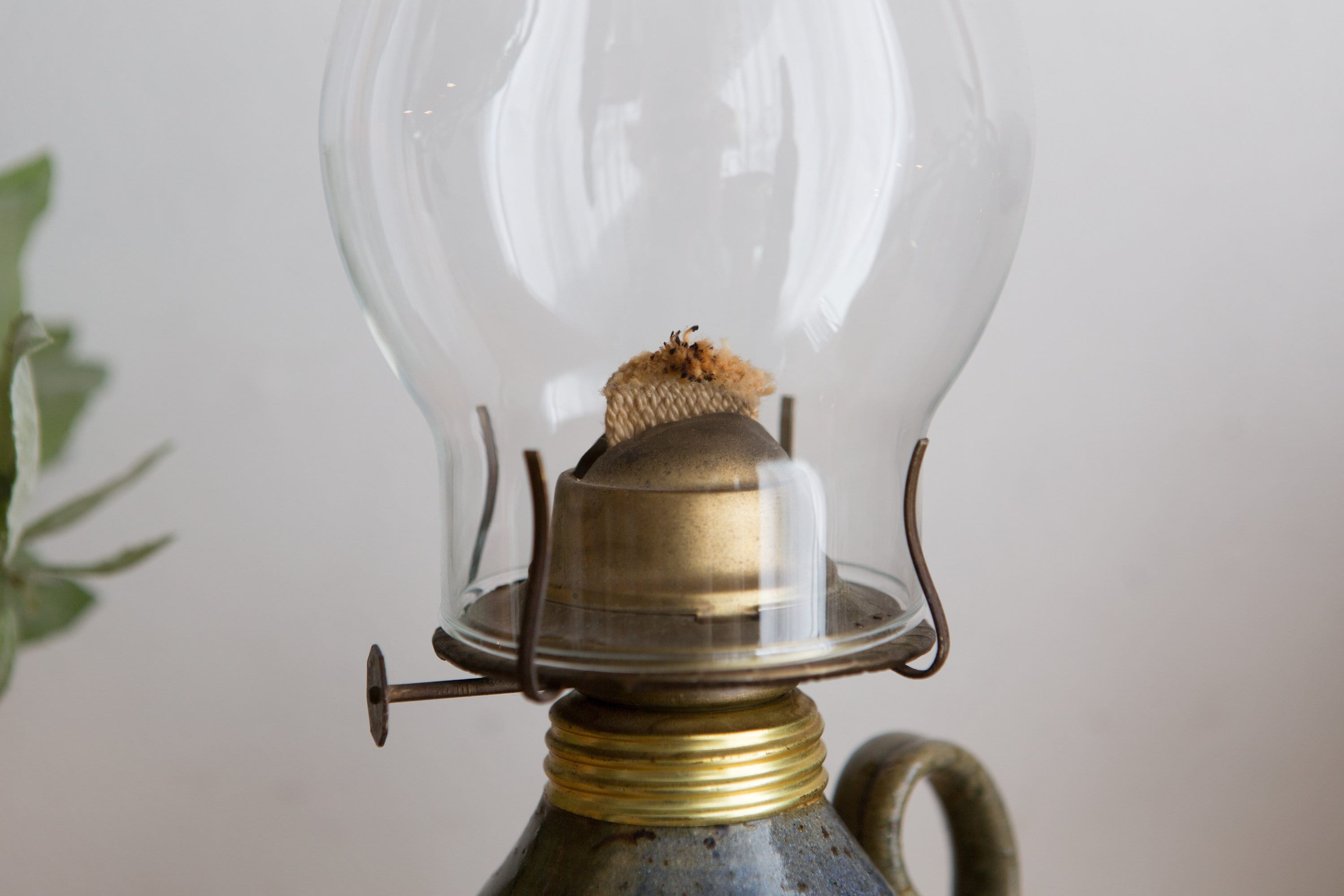 Chimney Oil Lamp Vintage Ceramic and Glass Lantern with Wick Retro