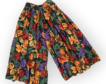 Vintage Pleated Leaf Print Wide Leg Long Polazzo Shorts