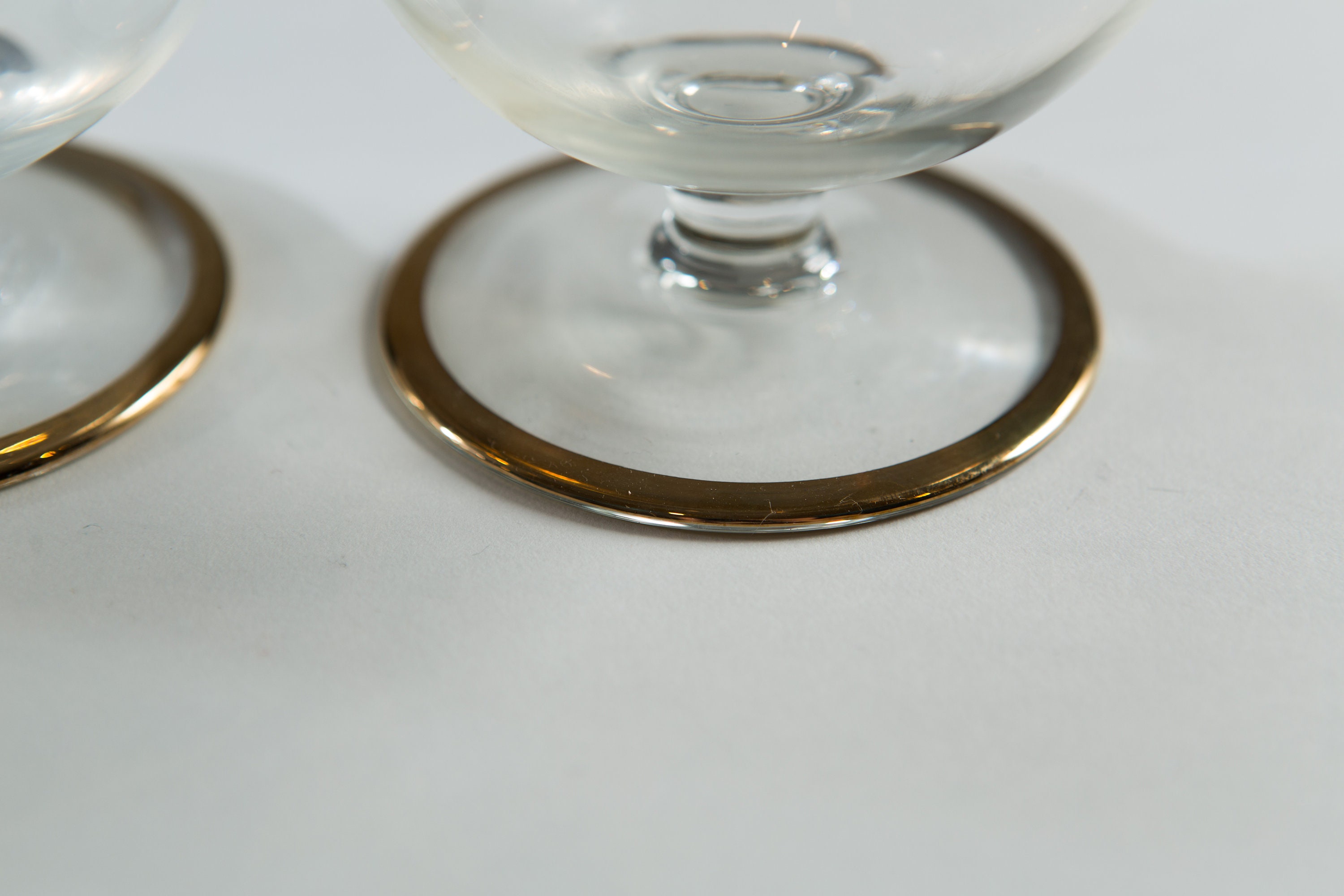 5 Vintage Brandy Snifter Glasses 10oz gold Rim Stemware Mad Men