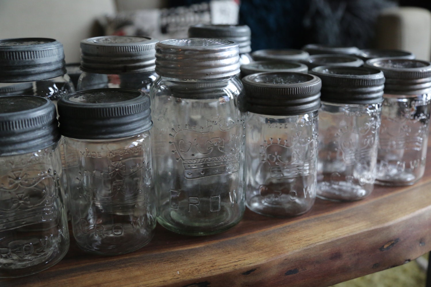Crown Canning Mason Jar with Clear Glass and Zinc Lid (Made in Canada)