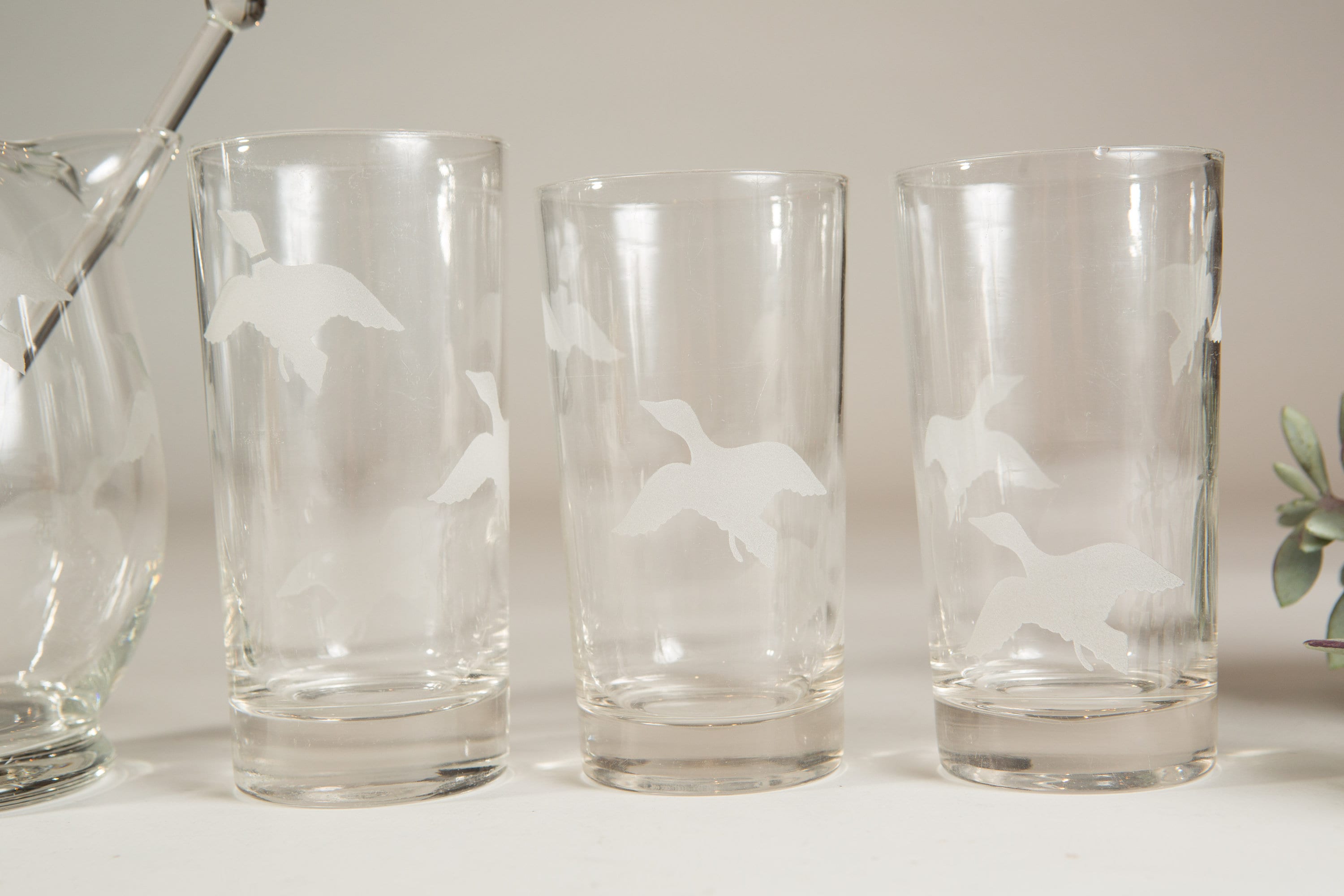 4 Piece Set of Flying Duck Etched / Frosted Detailed Vintage Highball