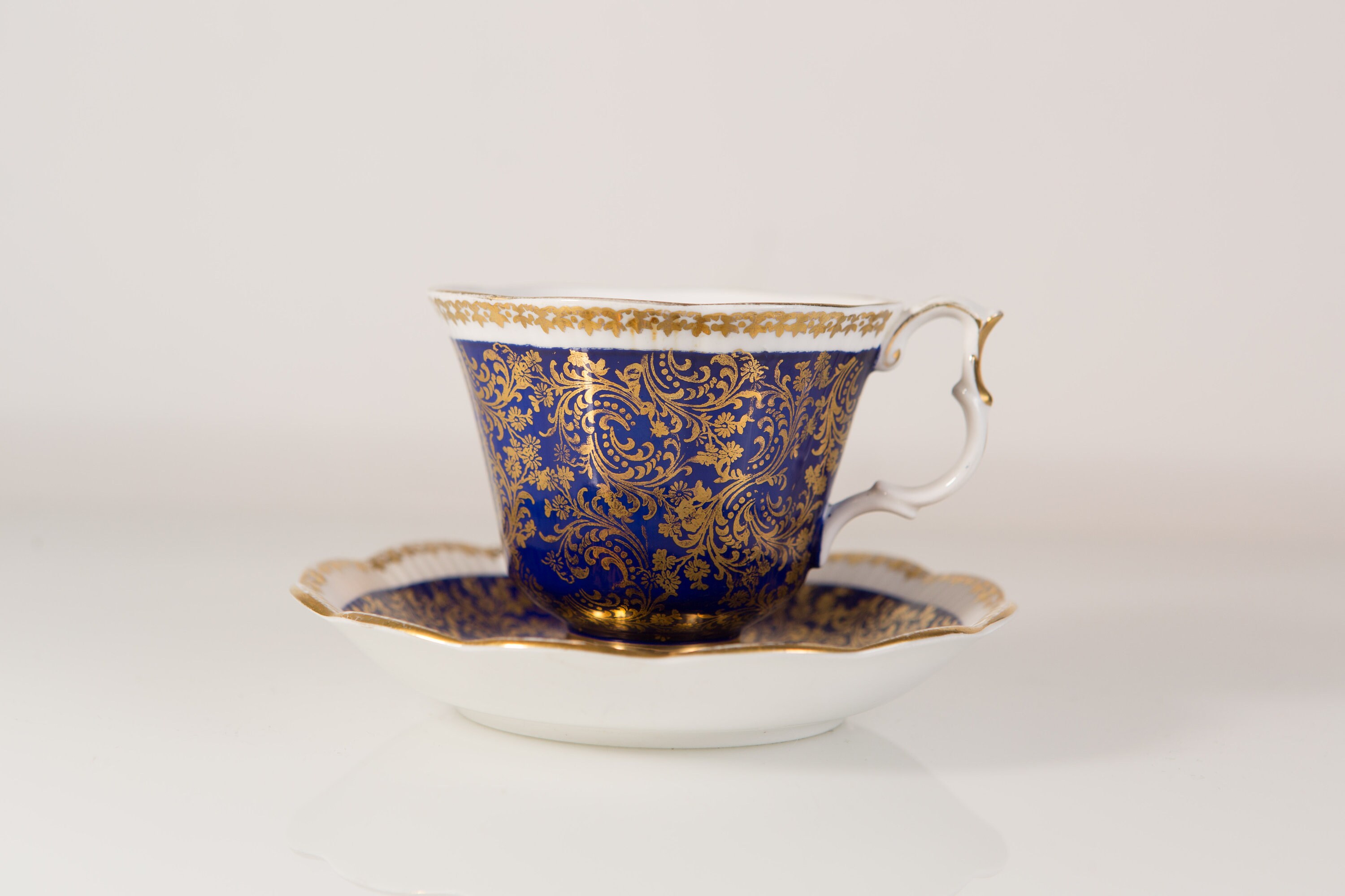 Royal Albert Buckingham Series Fine Bone China Vintage Teacup and