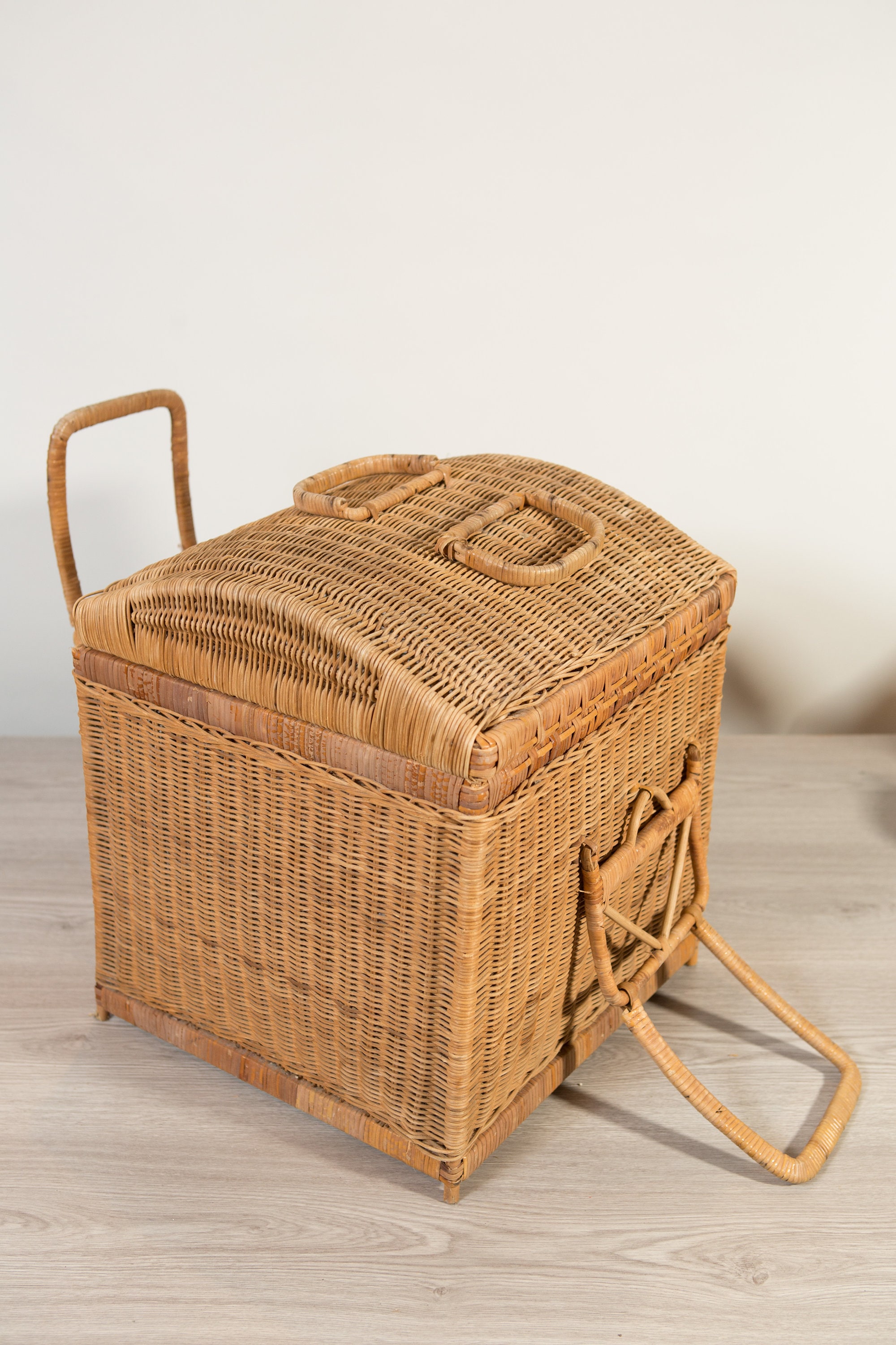1960's Rattan Wicker Picnic Basket Vintage Brown Woven Square Basket with Carrying Handle