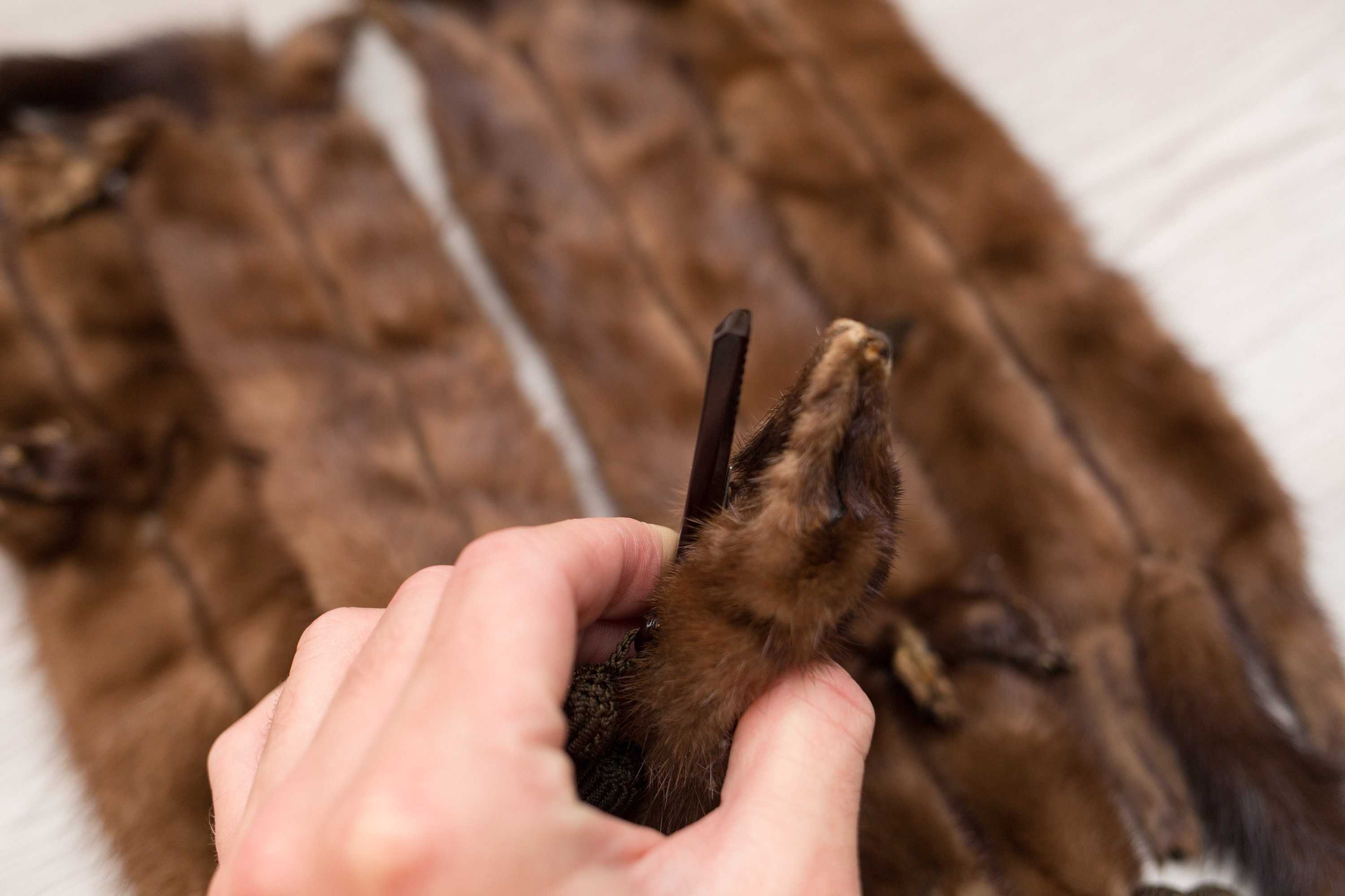 Mink Fur Stole - 4 Clip on Mink Pelts and Fur Tail - Canadian Brown Fur
