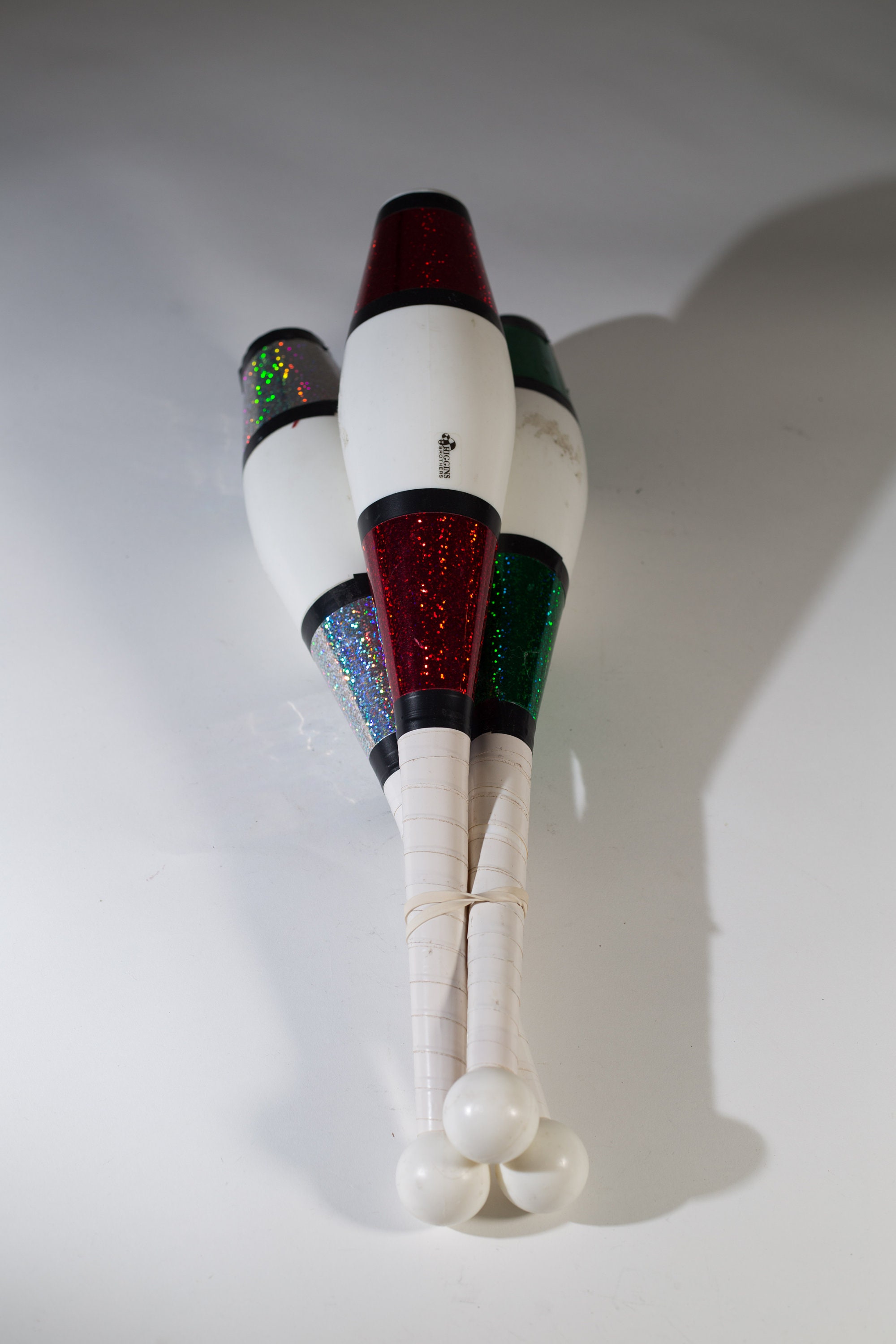 Vintage Juggling Pins 3 Retro White Clown Circus Theme Party Game