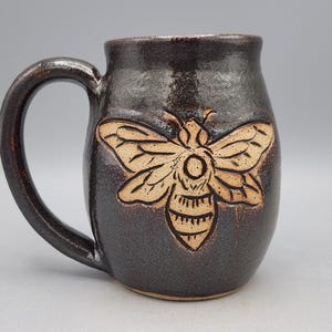 Honey Bee Mug 16 oz - Beekeeper Gift Nature Mug - Queen Bee Nature Lover Gift Wheel Thrown Mug Cosmic Tea Dust