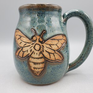 Honey Bee Mug 16 oz - Beekeeper Gift Nature Mug - Queen Bee Nature Lover Gift Wheel Thrown Mug Earthy Blue