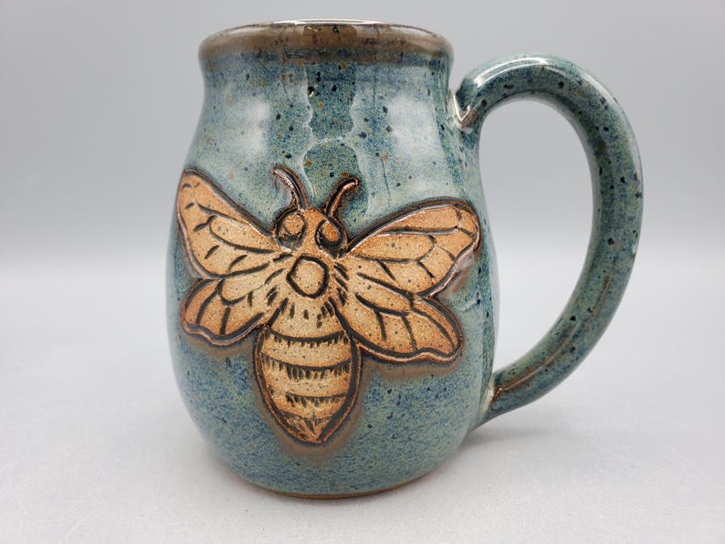 Honey Bee Mug 16 oz - Beekeeper Gift Nature Mug - Queen Bee Nature Lover Gift Wheel Thrown Mug Earthy Blue