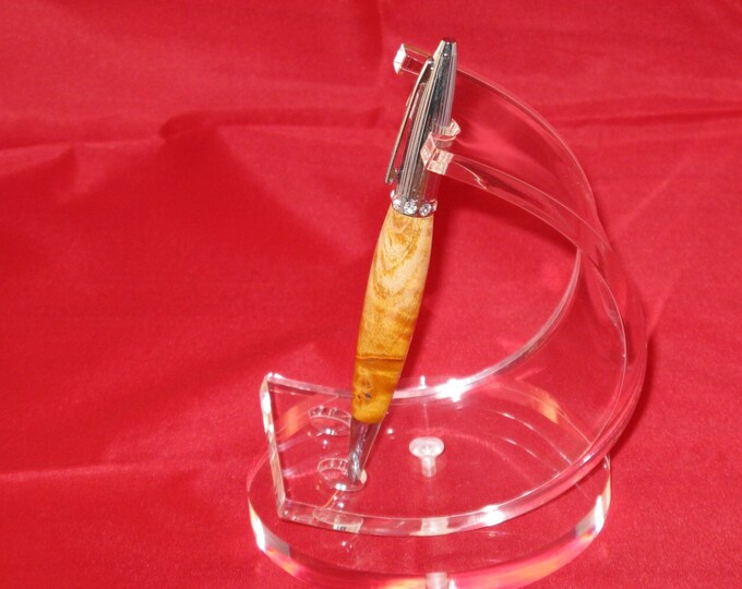 Dutchess Twist Pen( Stabalized Yellow Chestnut Burl) includes a felt lined Pen case