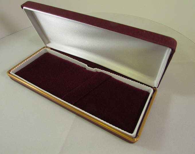Cabretta Pen Box in a Burgundy  synthetic exterior that looks and feels like real leather & Gold Trim finish --(will hold up to two pens)