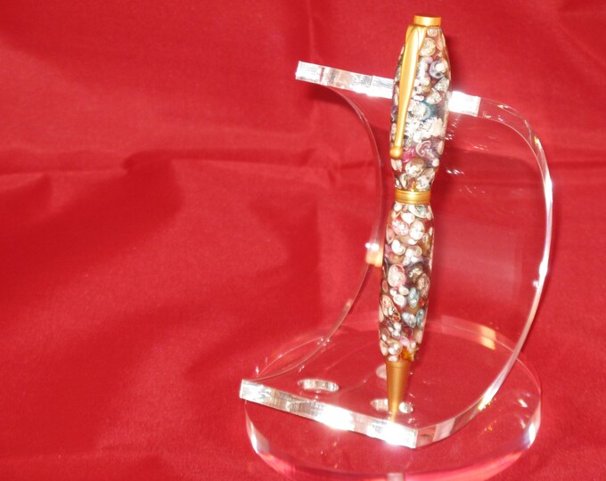 Handcrafted Comfort  twist pen (Small Sea Shells from the Emerald Coast)(Rose Gold Plating) (Includes a Felt-Lined pen box)