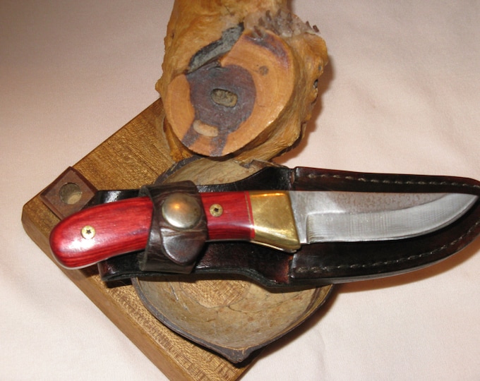 Hunter Knife  Blade (Laminated Steel )  with brass  bolsters, mosiac pins(Raspberry Dymondwood and a Leather Sheath)