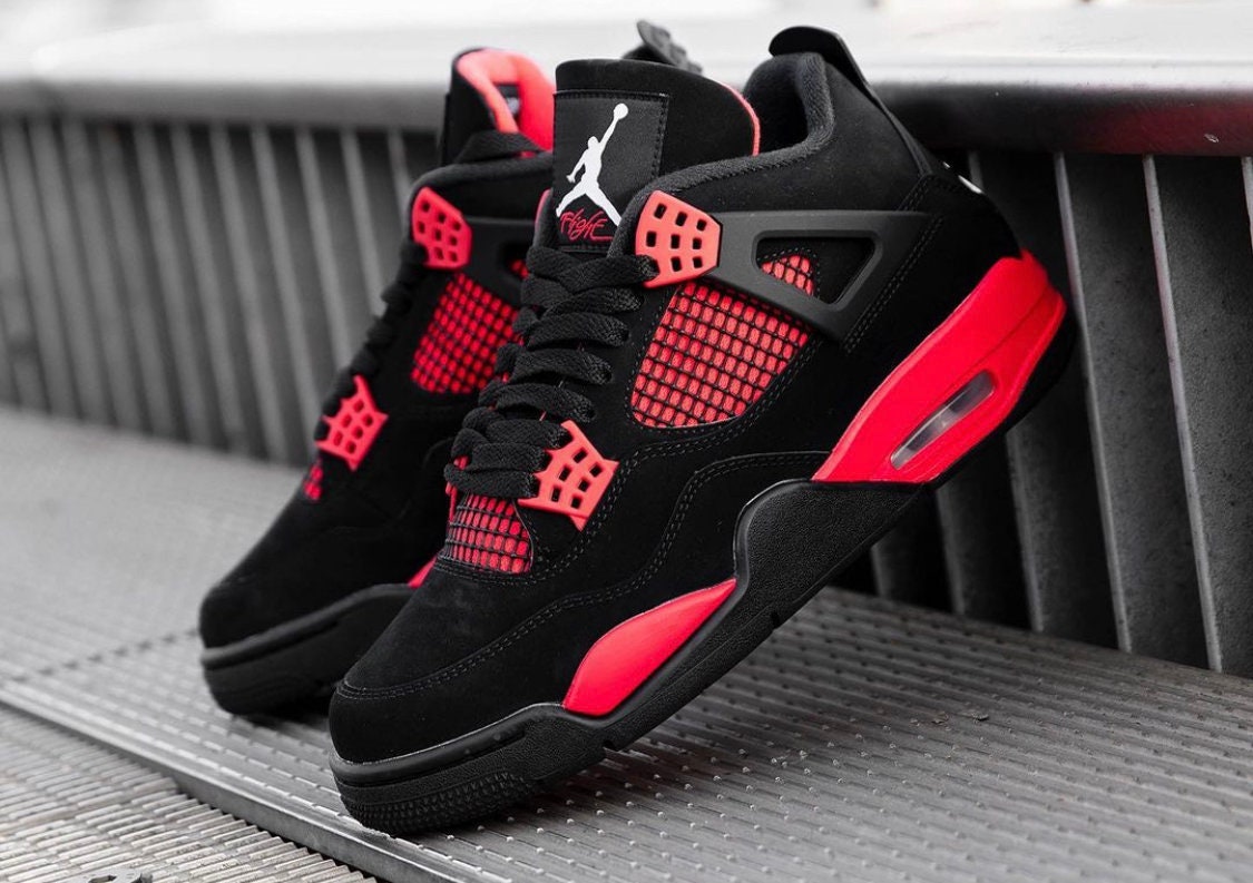 red & black 4s