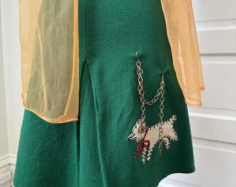 1950s/60s Green Wool Skirt with Sweet Lamb Patch