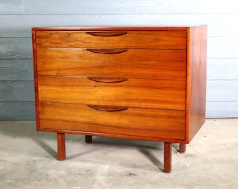 Mid Century Jens Risom 4 Drawer Dresser Chest Walnut Modern Atomic Retro 50's 60's Danish Style