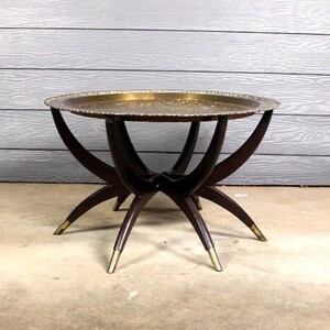 Vintage Brass Spider Style Coffee Table Folding Tray 30" Round Hollywood Regency Occasional Mid Century Retro Moroccan Scalloped Etched