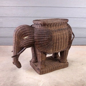 Vintage Wicker Elephant Side Table Plant Stand Woven Cane 70's 80's Retro  Eclectic Boho Chic Bohemian Rattan Basket Weave 