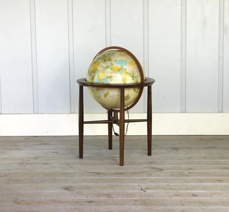Vintage Replogle Heirloom World Globe Illuminated Lamp Image 0