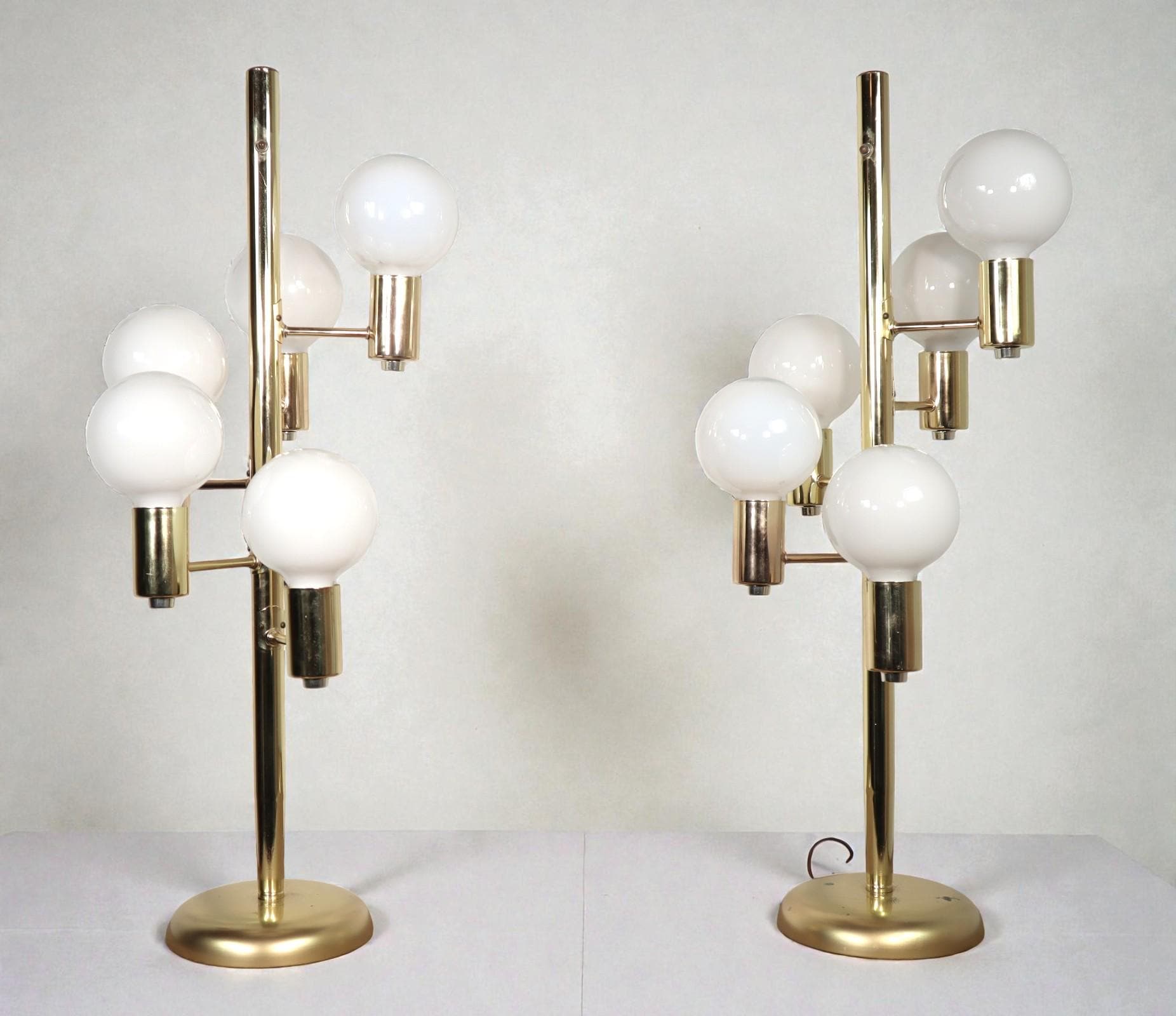 Vintage Pair of Waterfall Robert Sonneman Style Table Lamp Space
