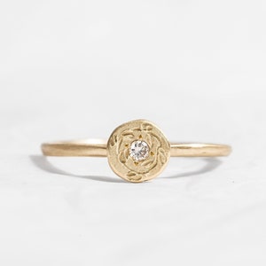 Dainty Gold Flower diamond Signet Ring, 14K Solid Gold Tiara Engraved Ring, Gemstone Engagement Ring