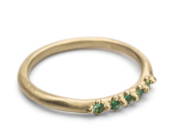 Natural Emerald Ring, Unique Handmade Gold Ring, 14k gold ring set with a natural emerald gem