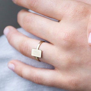 Wedding Band, Solid Gold Signet Ring, 14K Gold  Wedding Ring.