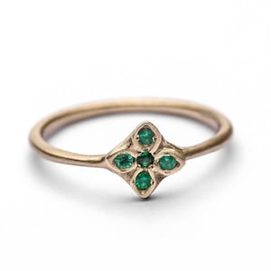 14k solid yellow gold Clover Flower Emerald Engagement Ring, Natural Emerald May birthstone ring, Wedding Ring for Women