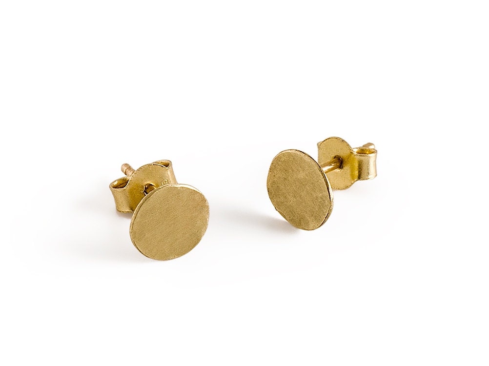 7 Mm Gold Stud Earrings 14k Solid Gold Hammered Flat Round - Etsy