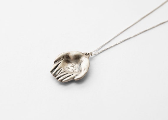 meaningful necklace for daughter