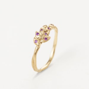 Lavender Flower and Amethyst Solid Gold Ring