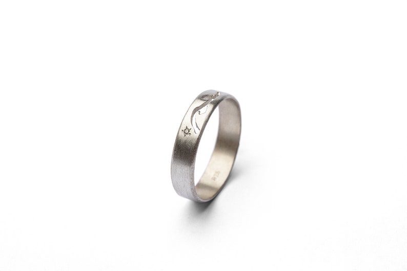 Beautiful 925 Sterling Silver Wedding Ring for Women Nature Inspired Silver Promise Band Simple and Unique tiny Diamond Band