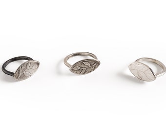 Silver Leaf Signet Ring, Sterling Silver ring, Silver Signet Ring, Unique Signet Ring, Woman Ring, Oxidized Silver Ring, Nature Gold Ring