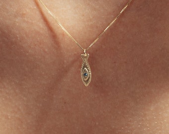 Collar colgante de aguamarina de pez de oro delicado de 14K / zafiro / topacio azul, regalo de joyería de piedra de nacimiento natural de septiembre para ella, amuleto de buena suerte