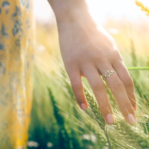 14K Gold Delicate Nature Inspired Ring, Gold Leaf Branch Ring, Wreath Crown Wedding Ring image 5