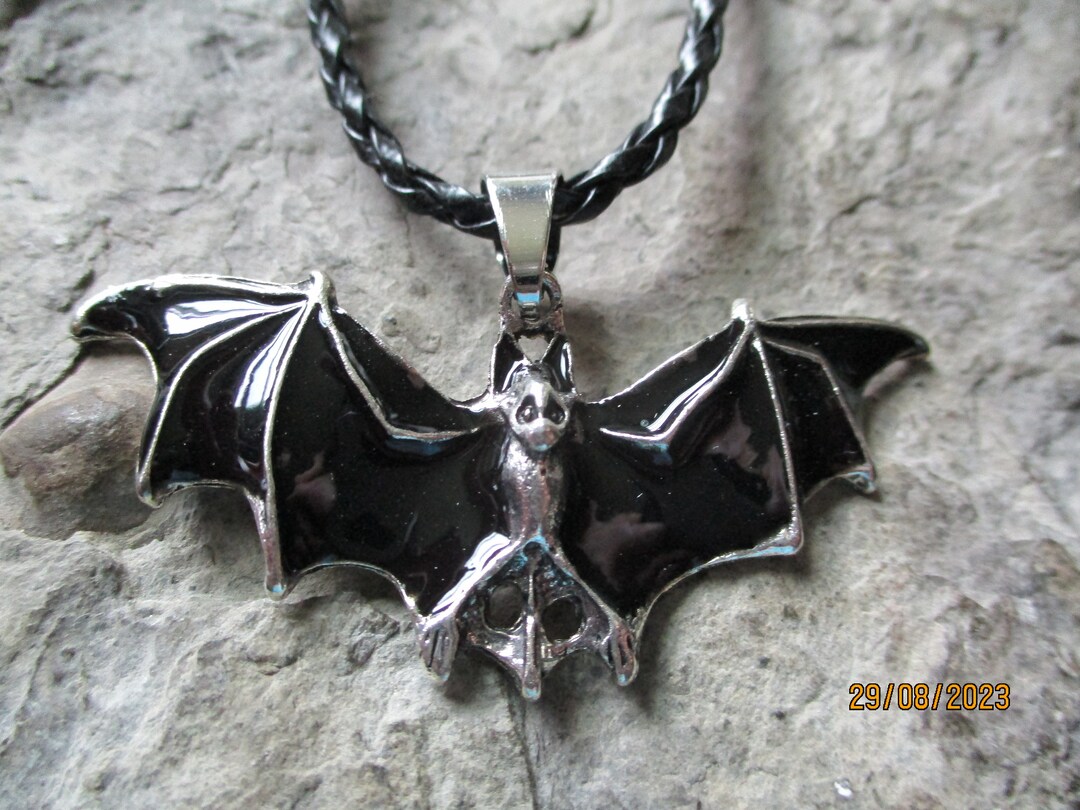 Black Enamel Vampire Bat Necklace - Goth - Halloween - Costume ...
