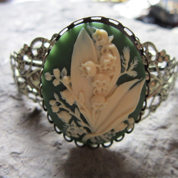 Lily of the Valley Cameo Bronze Filigree Bracelet - Great Quality - Unique - Wedding - Bridal - Green