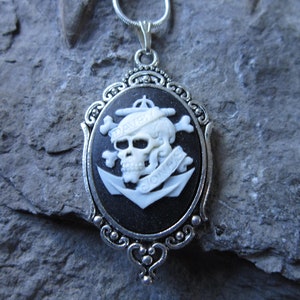 Davy Jones, Skull, Anchor, Crossbones Cameo Pendant Necklace - Unique - Tropical - Ocean, Sea