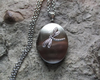 Dark Silver Plated Dragonfly Oval Locket - Quality - Dragonflies - Photos, Keepsakes, Insect, Dragonfly Collector