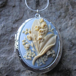 Choose Silver, Bronze, or Antiqued Silver - Lily of the Valley Cameo Locket - High Quality -  Weddings, Photos, Keepsakes
