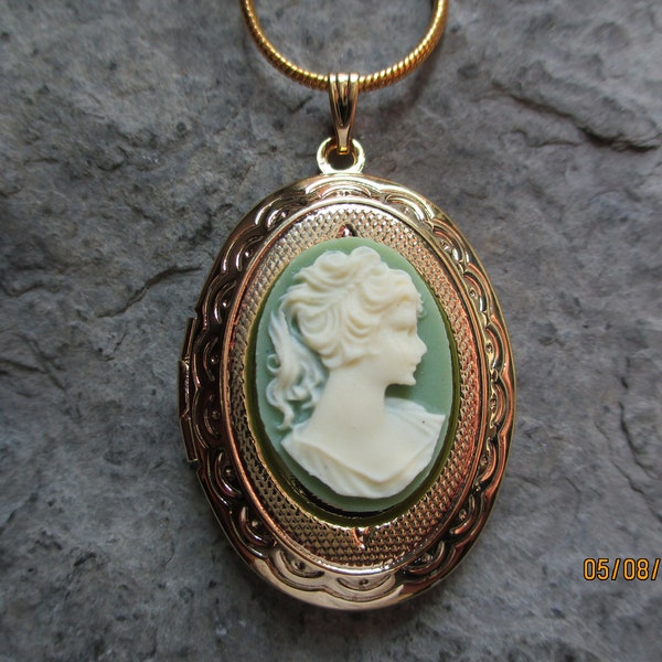 Victorian Woman Cameo Gold Plated Locket - High Quality - Photos, Keepsakes, Green, 1800's, Victorian Era