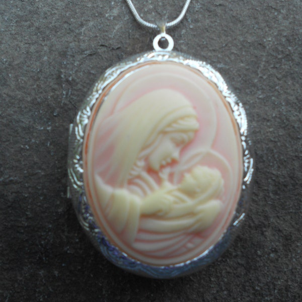 Cameo Locket!!! Gorgeous Virgin Mary - Cream  and pink!!! High Quality!!!  Religious, Mother Mary, Weddings, Photos, Keepsakes