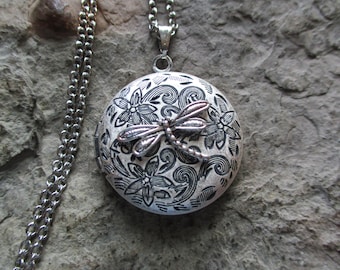 Dark Silver Plated Dragonfly Round Locket - Quality - Dragonflies - Photos, Keepsakes, Insect, Dragonfly Collector