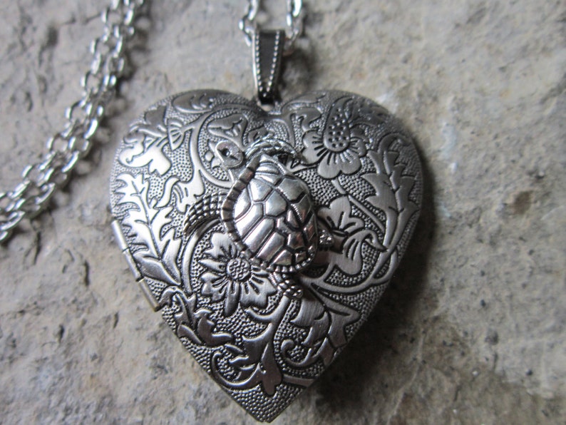 Vacation Photos Turtle Cruise High Quality Tropical Sea Turtle Dark Silver Plated Heart Locket Tortoise Keepsakes