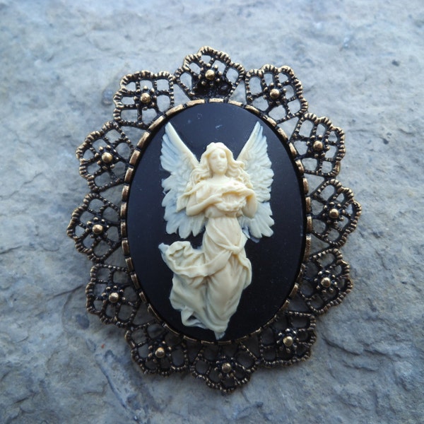 2 in 1 - Guardian Angel with Wings Cameo Brooch/Pin/Pendant Beautiful Detail and Great Quality!!!! Christmas, Holiday