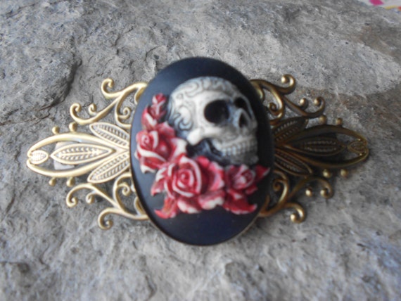 Choose Red or Purple - Skull & Roses Cameo Antiqued Bronze  display picture 1