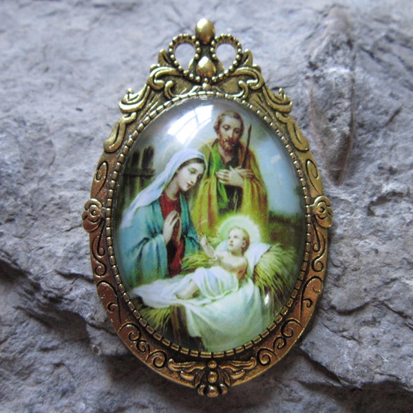 Choose Gold, Bronze or Silver -2 in 1 -Virgin Mary, Joseph and Baby Jesus Glass Cabochon Brooch/Pin/Pendant - Easter - Christmas - Religious