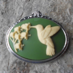 Choose Green or Purple - Hummingbird and Flowers Cameo Brooch / Pin - Beautiful Detail and Great Quality!!! Unique, Humming Bird