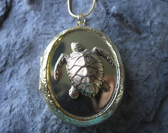 Sea Turtle  Gold Plated Locket - Quality - Photos, Keepsakes, Vacation, Cruise, Beach, Turtle, Sea, Ocean