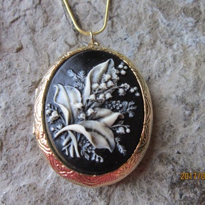 Choose Gold or Silver - Hand Painted Lily of the Valley Cameo Lockets - 2&quot; Long -  Great Quality,  Weddings, Photos, Keepsakes